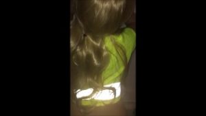 black baise une gilet jaune yellow vest france 300x169 - Sexe avec une brunette à la chatte poilue mourant d'envie de faire un casting X