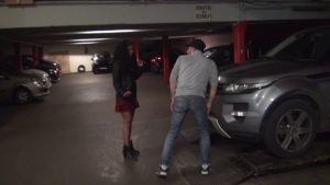 femme deluree baisee a larrache dans un parking de paris 300x169 - Femme délurée baisée à l'arrache dans un parking de Paris